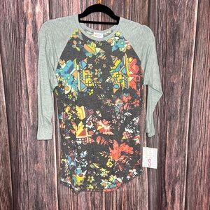 LuLaRoe Randy Raglan 3/4 Sleeve Shirt